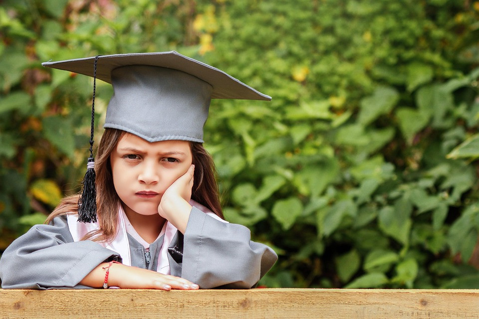 קוונטון מחליפה את איגודי ההגנה על ילדים — למי צריך להטיל את האחריות
